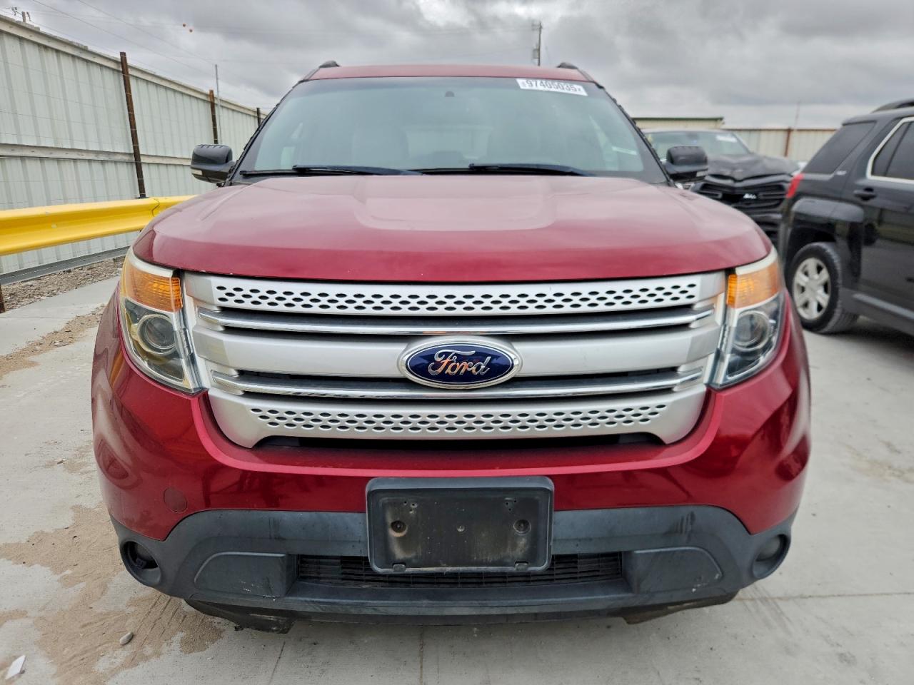 Ford Explorer Xlt Image 11