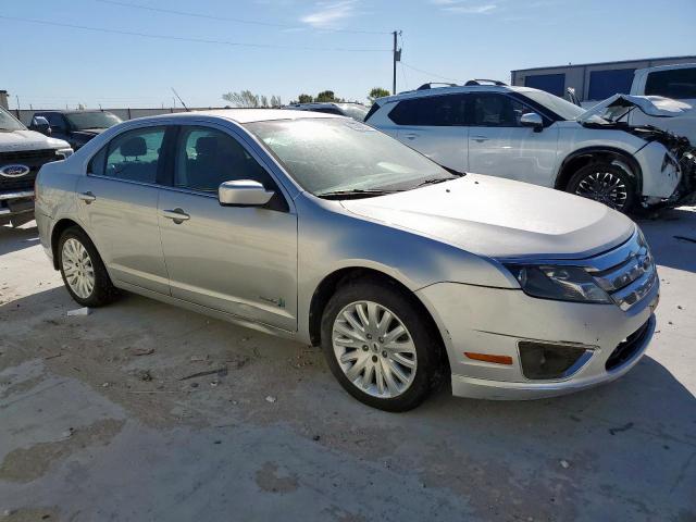 Ford Fusion Hybrid Image 11