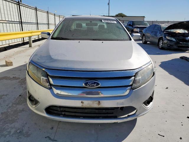 Ford Fusion Hybrid Image 5