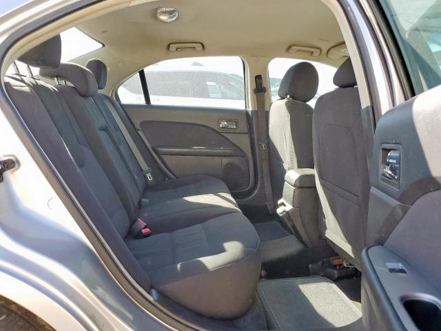 Ford Fusion Hybrid Image 9