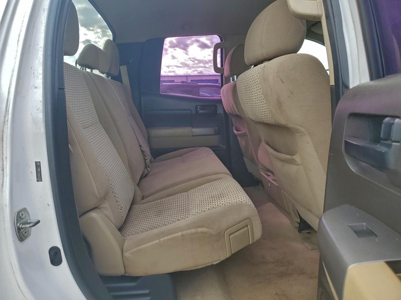 Toyota Tundra Double Cab Sr5 Image 10