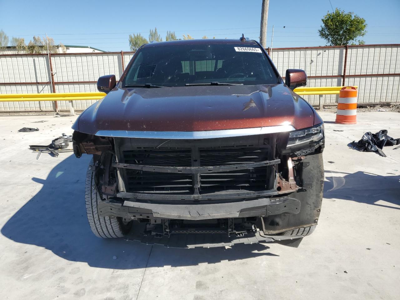 Cadillac Escalade Luxury Image 2