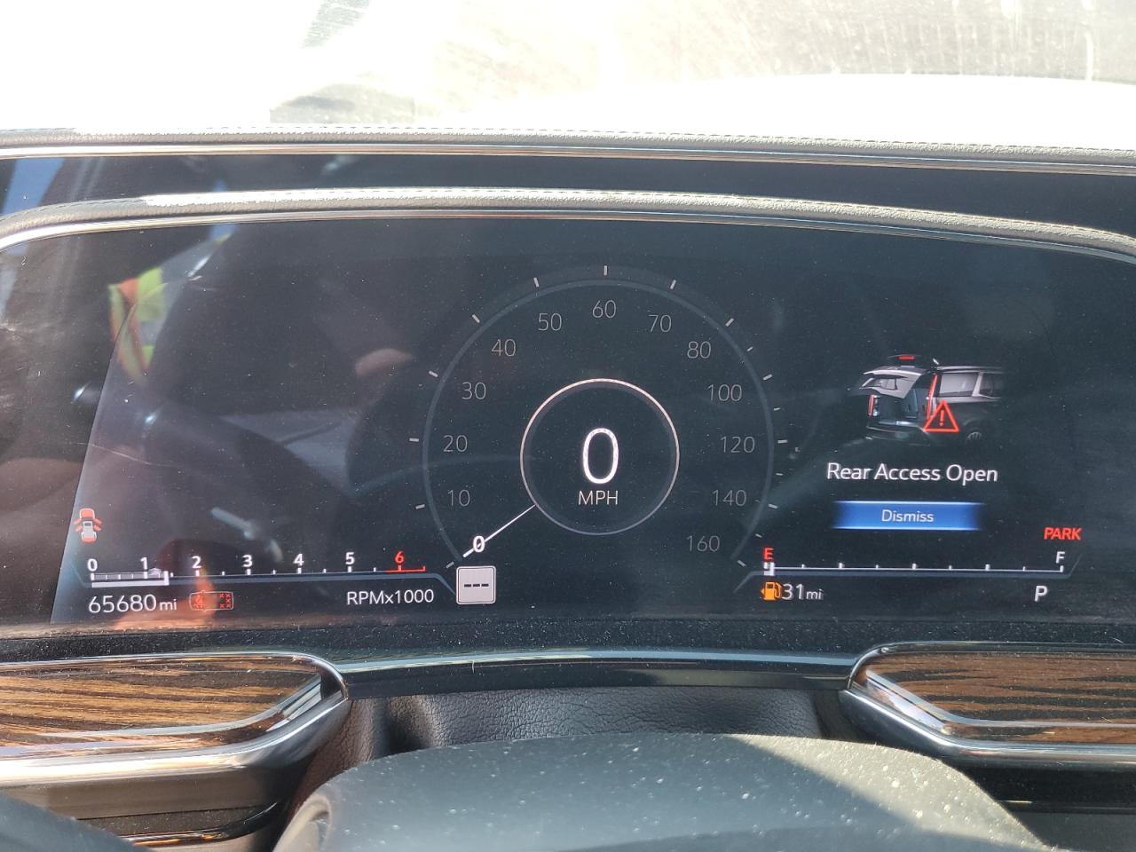 Cadillac Escalade Luxury Image 8