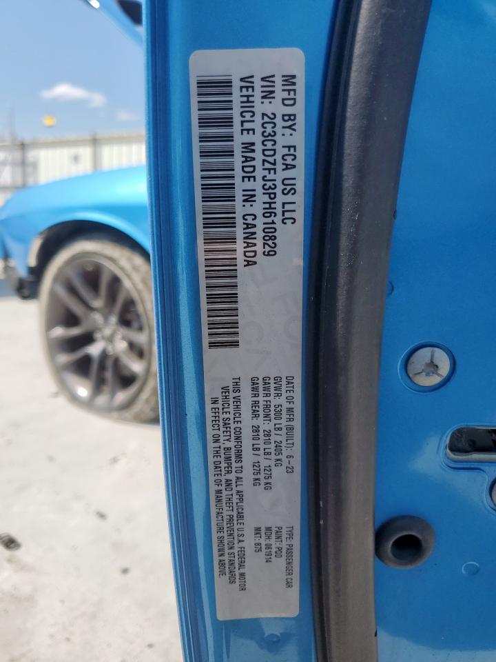 Dodge Challenger R/t Scat Pack Image 2