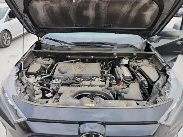 Toyota RAV4 Le Image 9