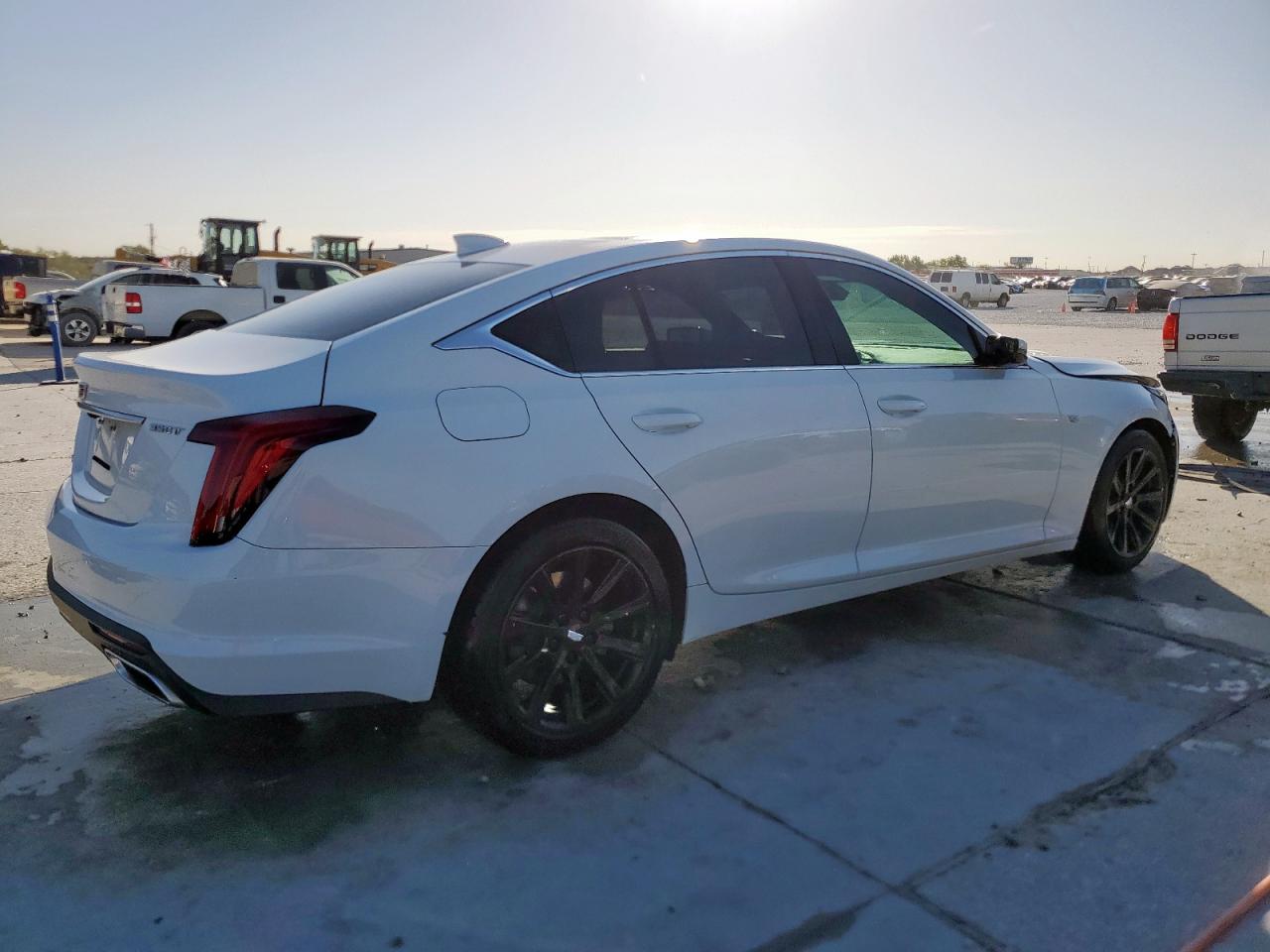 Cadillac CT5 Luxury Image 2