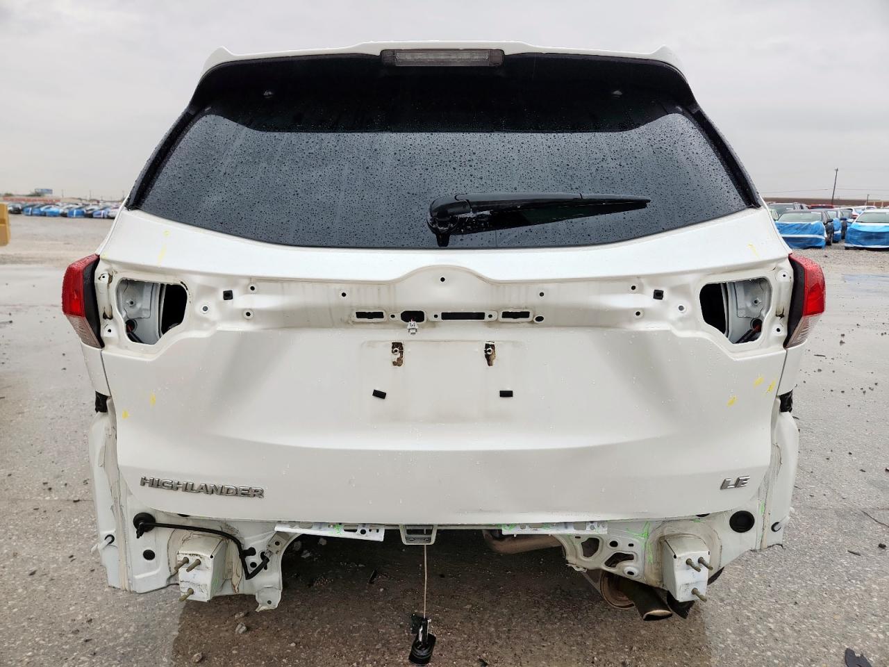 Toyota Highlander Le Image 2