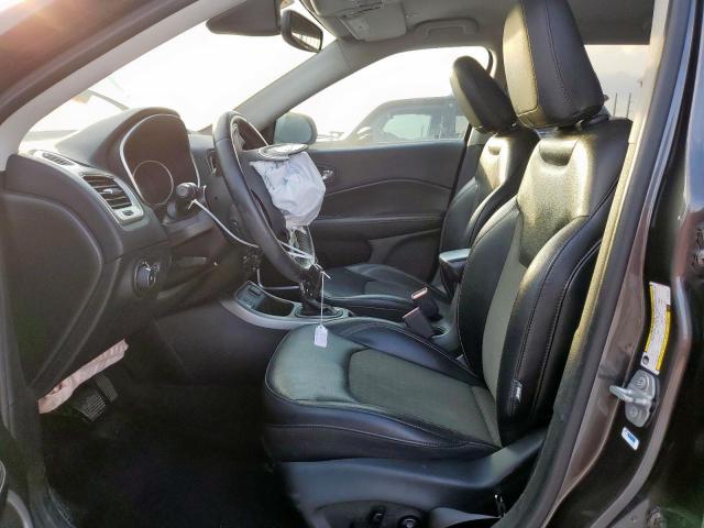 Jeep Compass Latitude Image 4