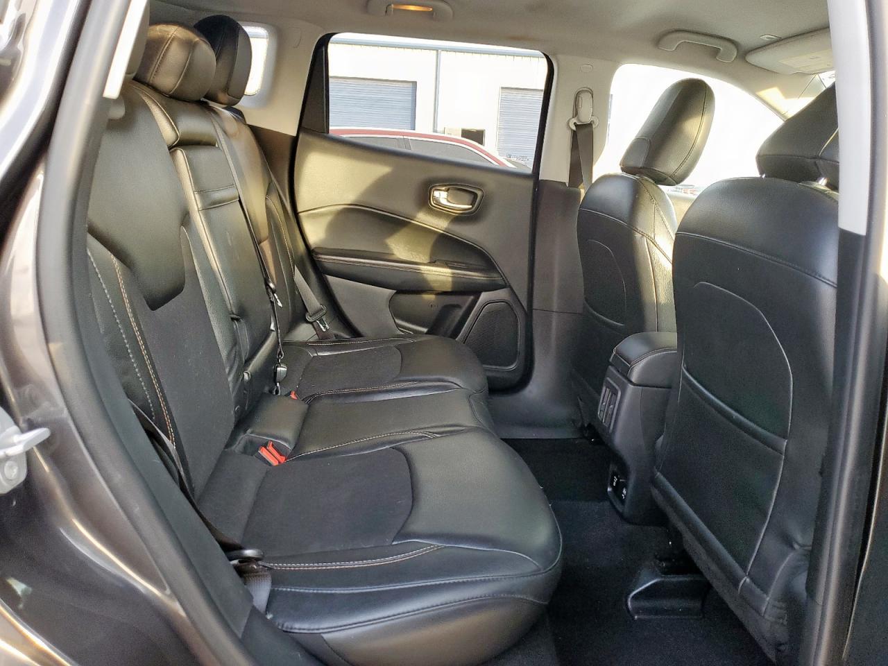 Jeep Compass Latitude Image 7