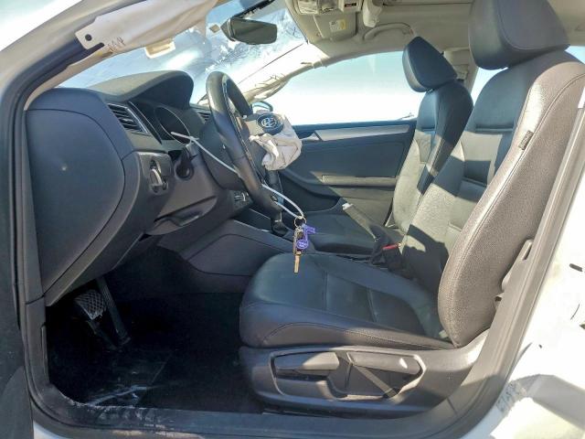 Volkswagen Jetta Se Image 5