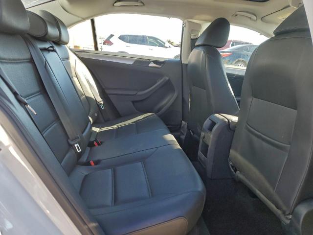 Volkswagen Jetta Se Image 9