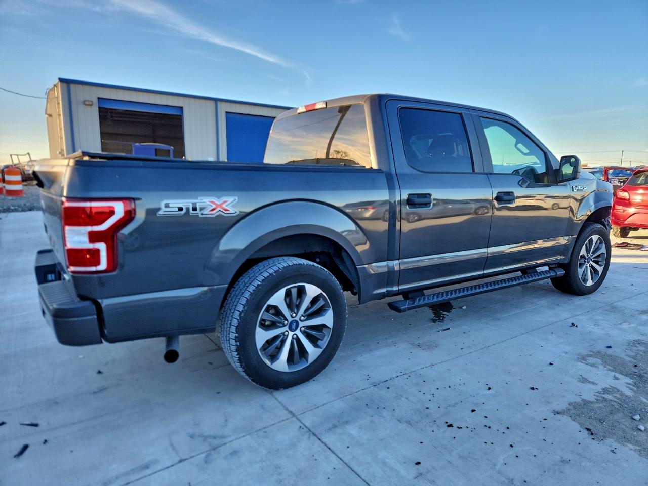 Ford F-150 Supercrew Image 3