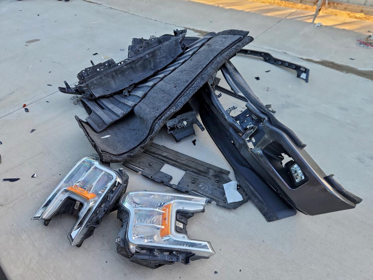 Ford F-150 Supercrew Image 7