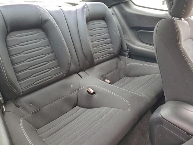 Ford Mustang Image 8