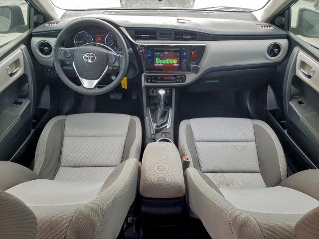 Toyota Corolla L Image 9