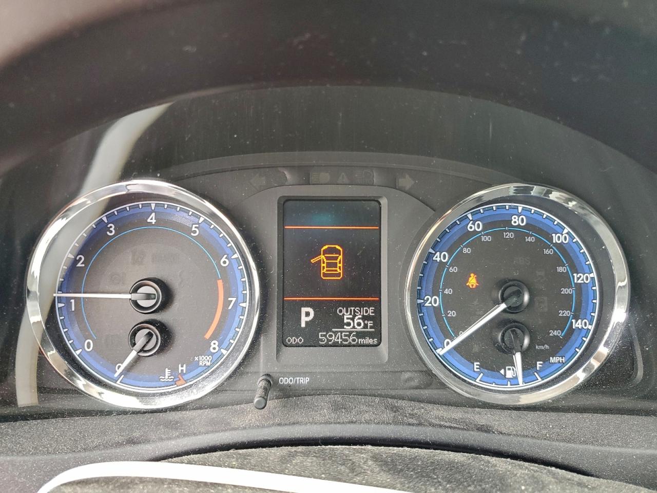 Toyota Corolla L Image 11