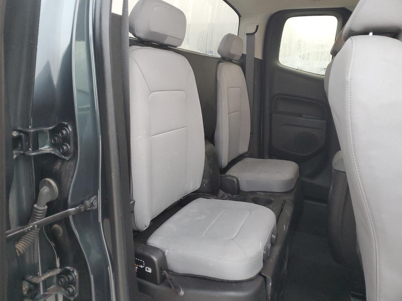 Chevrolet Colorado Image 11