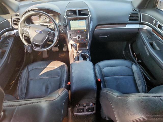 Ford Explorer Limited Image 11