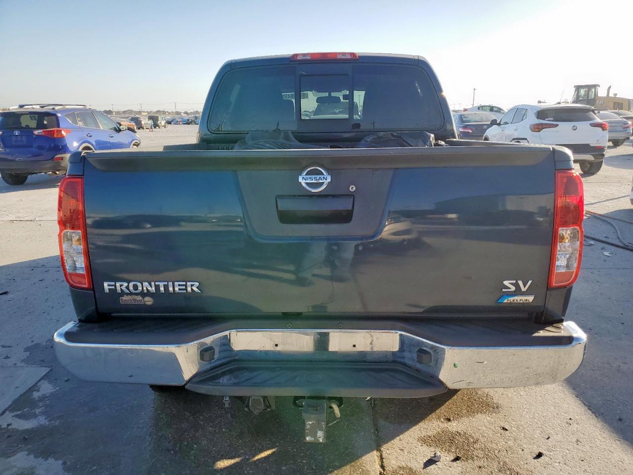 Nissan Frontier S Image 8