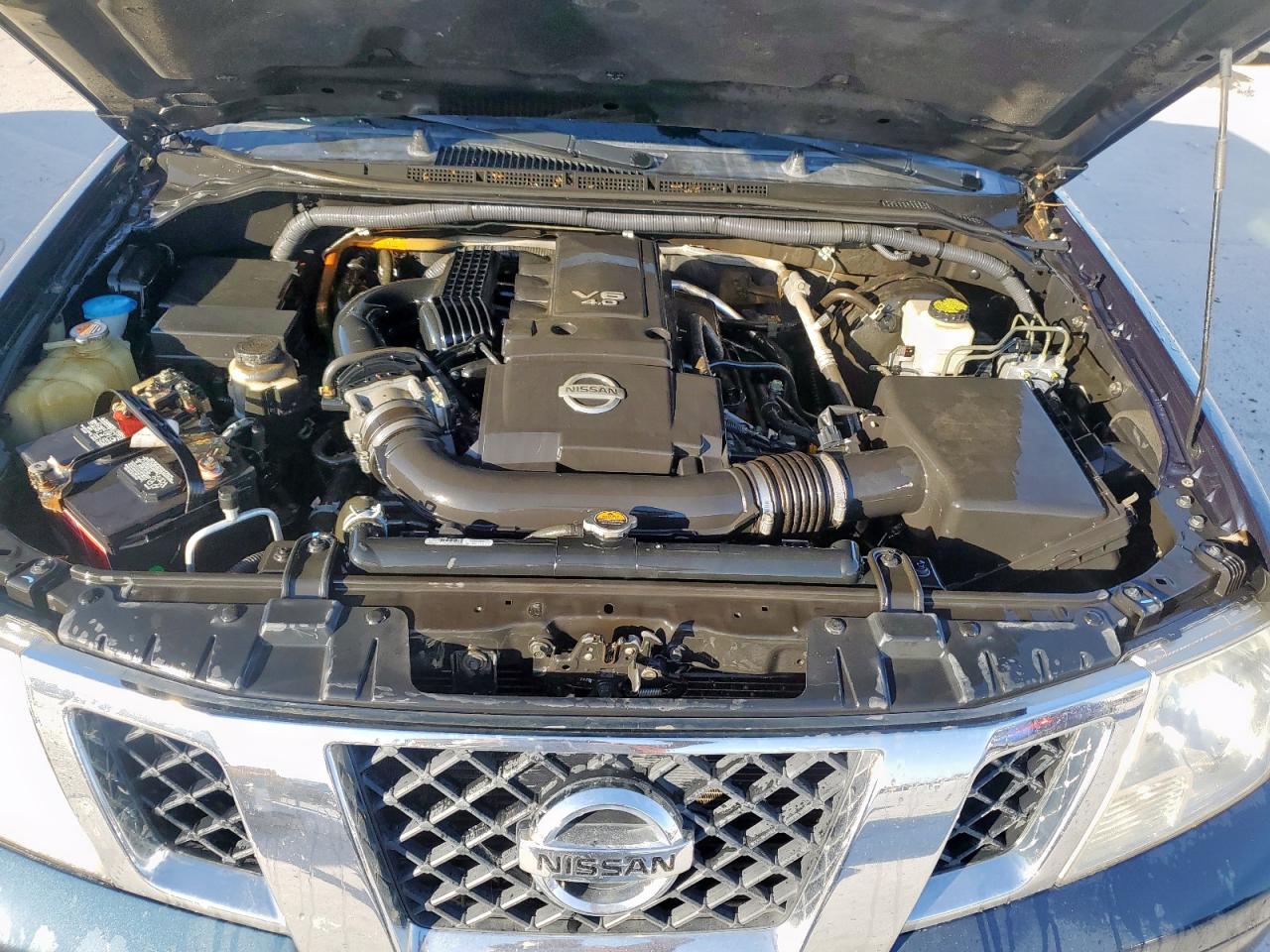 Nissan Frontier S Image 2