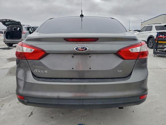 Ford Focus Se Image 8