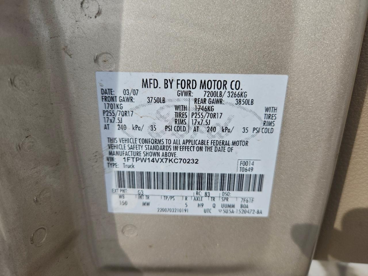 Ford F-150 Supercrew Image 2