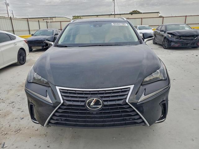 Lexus NX 300 Base Image 9