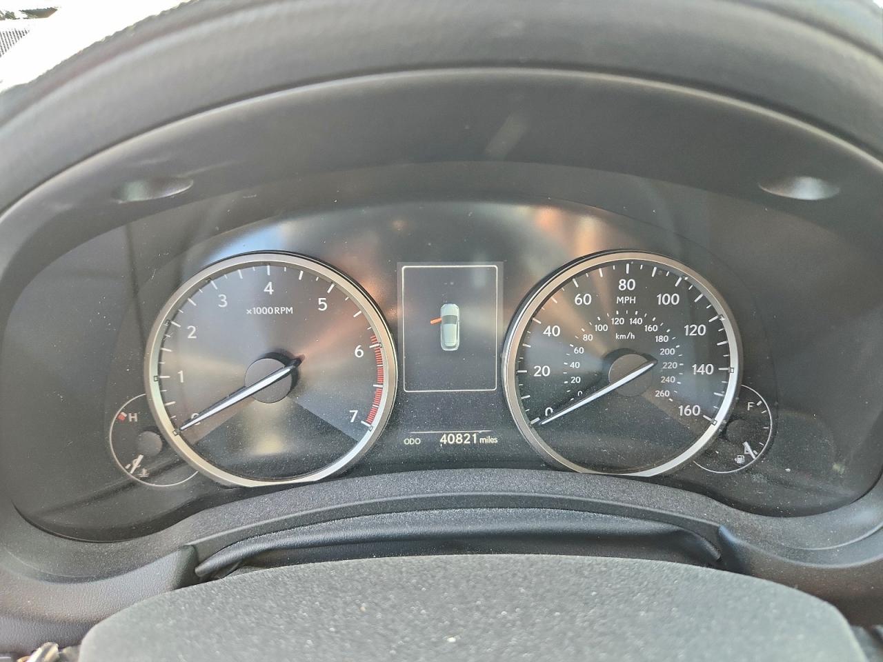 Lexus NX 300 Base Image 9