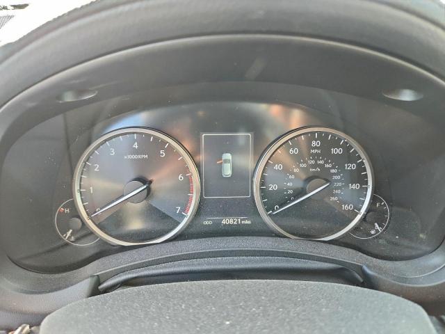 Lexus NX 300 Base Image 9