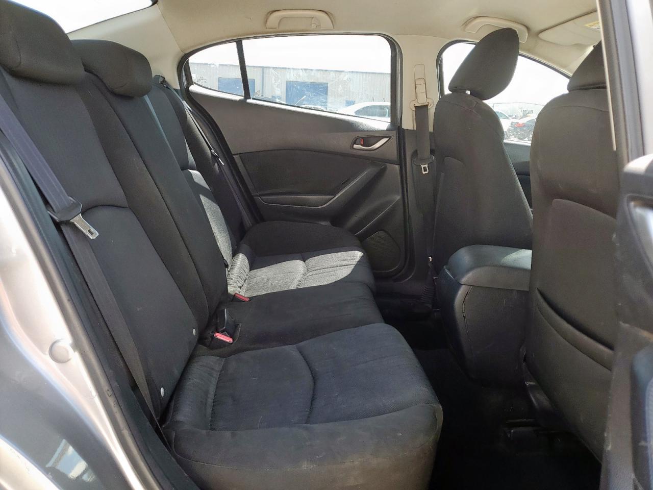 Mazda 3 Sport Image 12