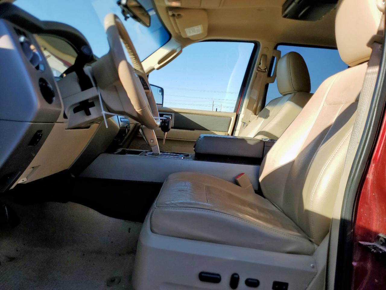 Ford Expedition Xlt Image 12