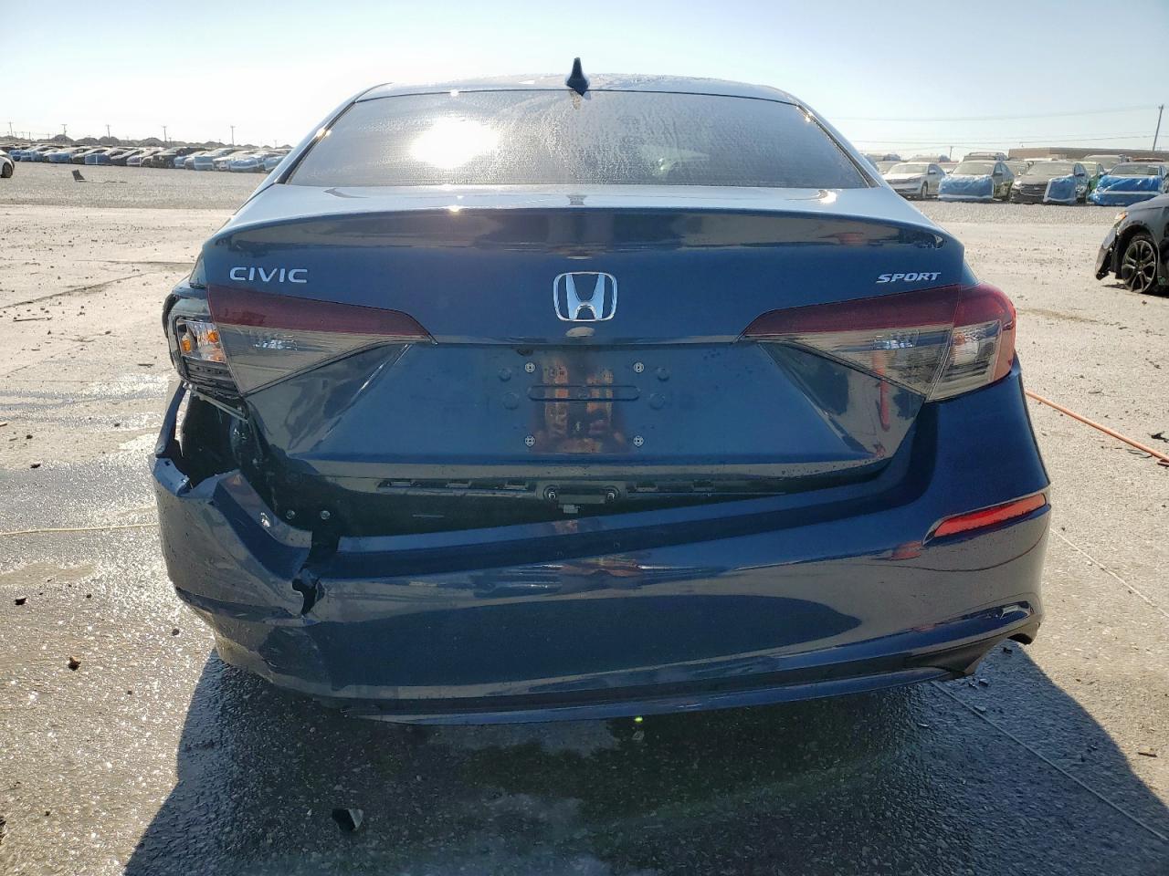 Honda Civic Sport Image 8