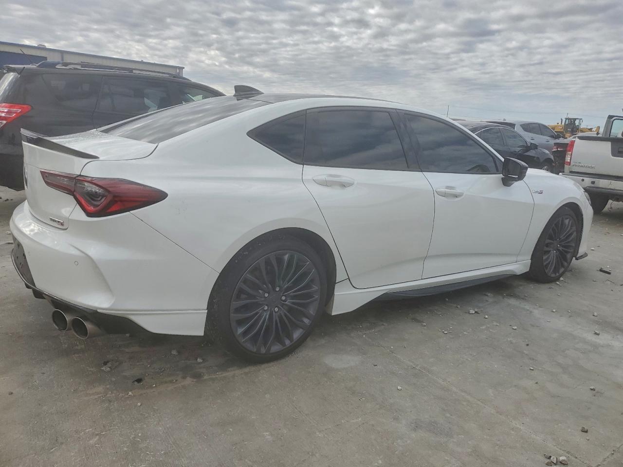 Acura TLX Type S Image 11
