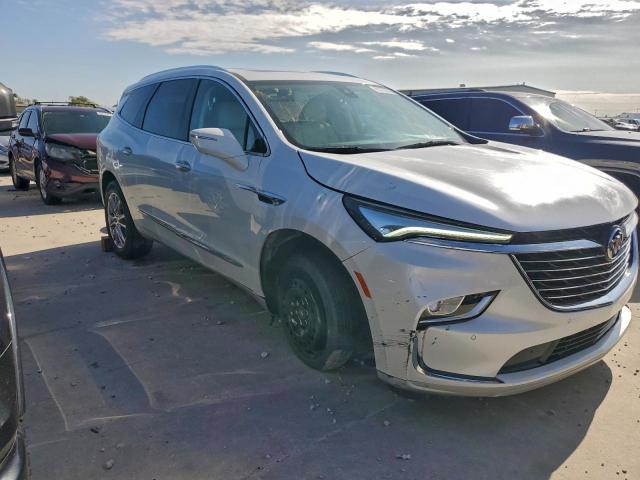 Buick Enclave Essence Image 10