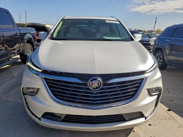 Buick Enclave Essence Image 9