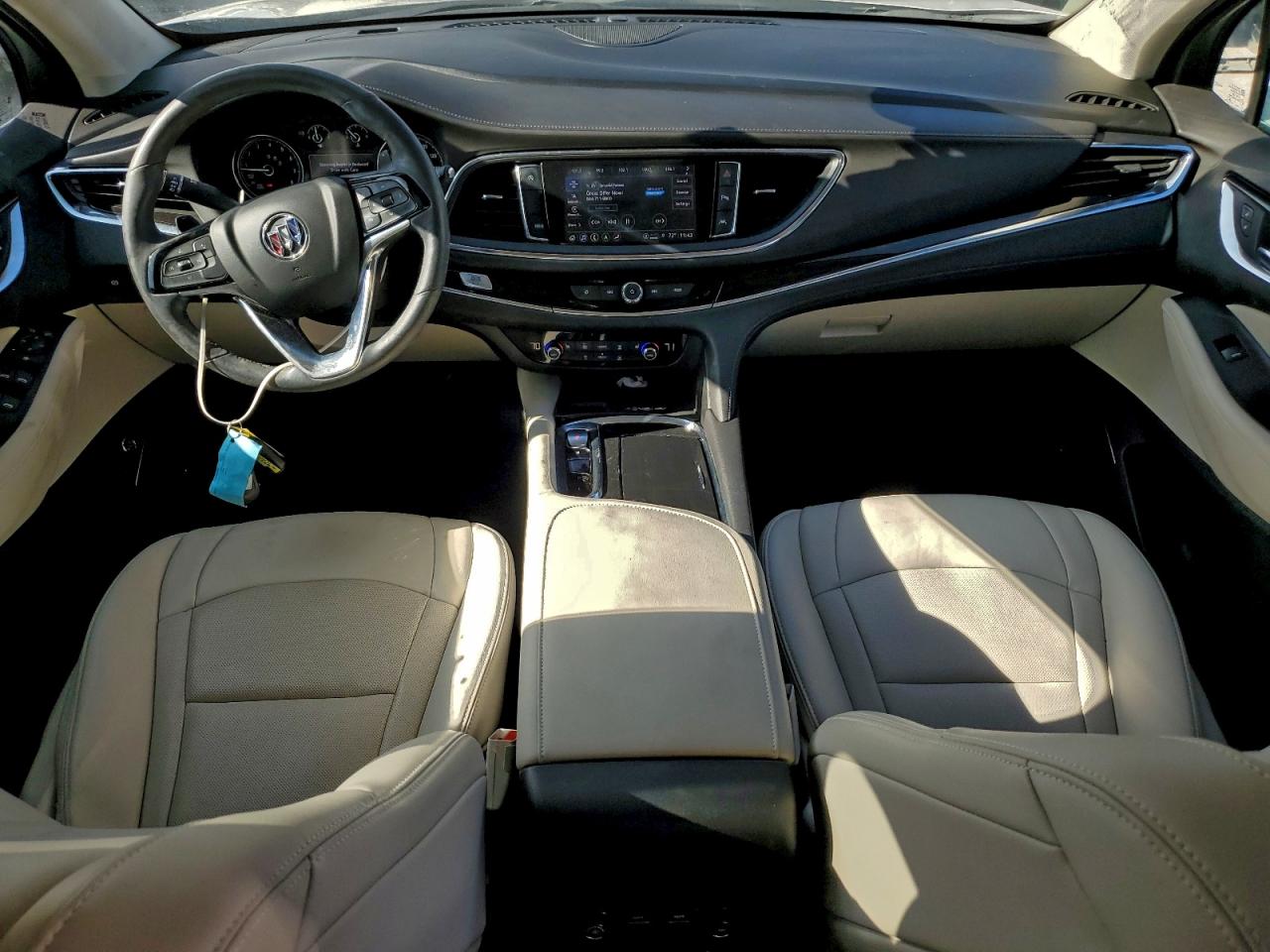 Buick Enclave Essence Image 3