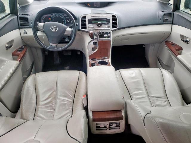 Toyota Venza Image 2