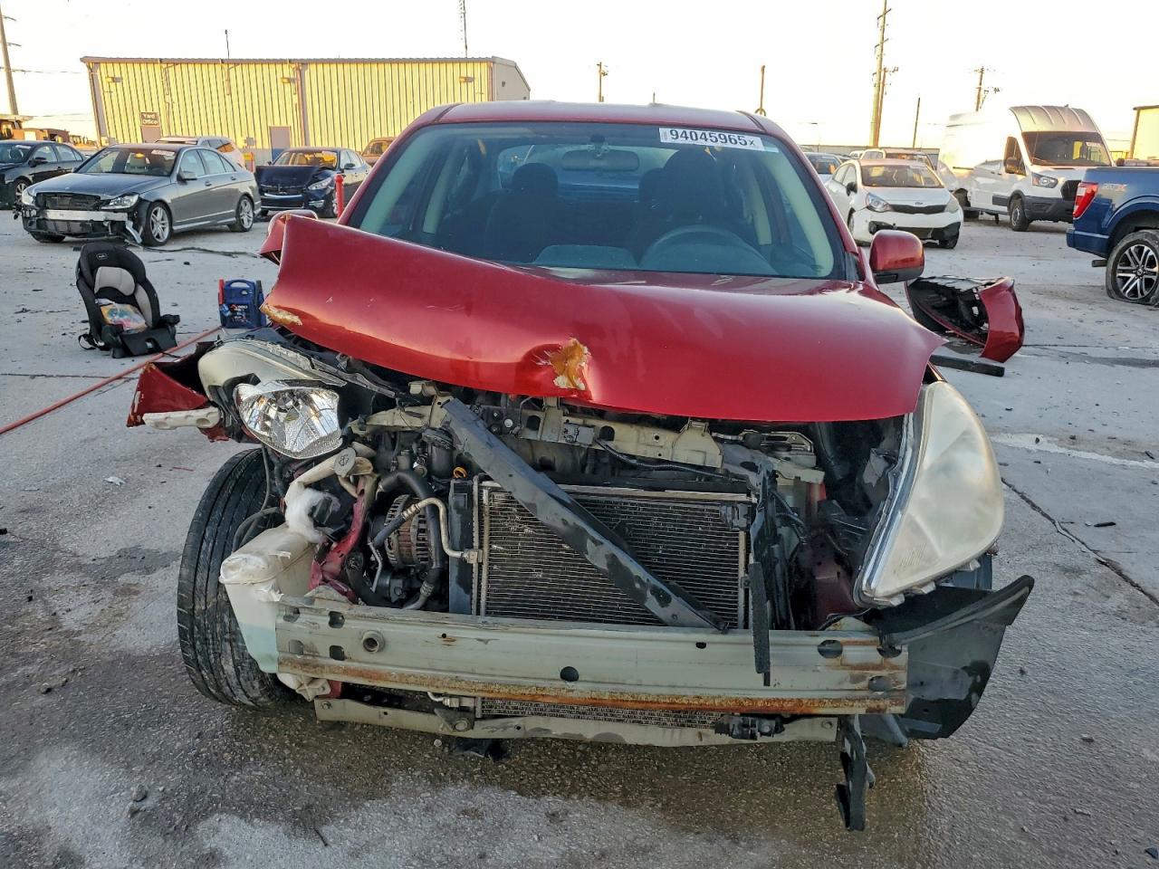 Nissan Versa S Image 9