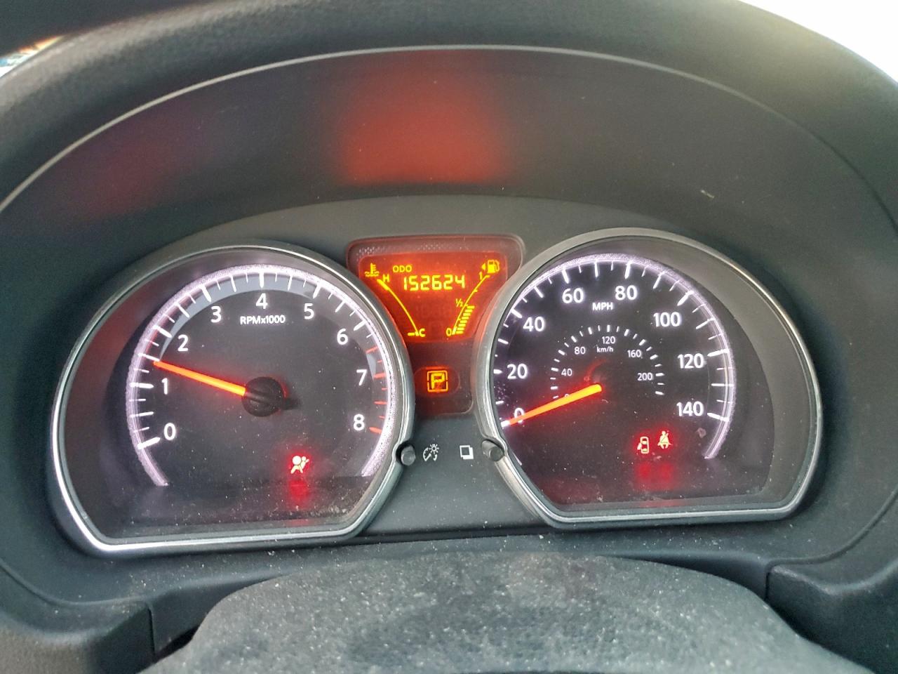 Nissan Versa S Image 5