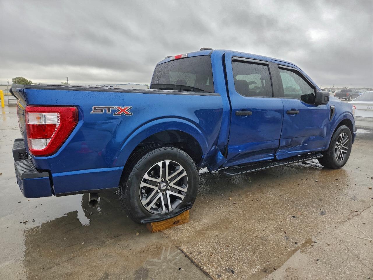 Ford F-150 Supercrew Image 2