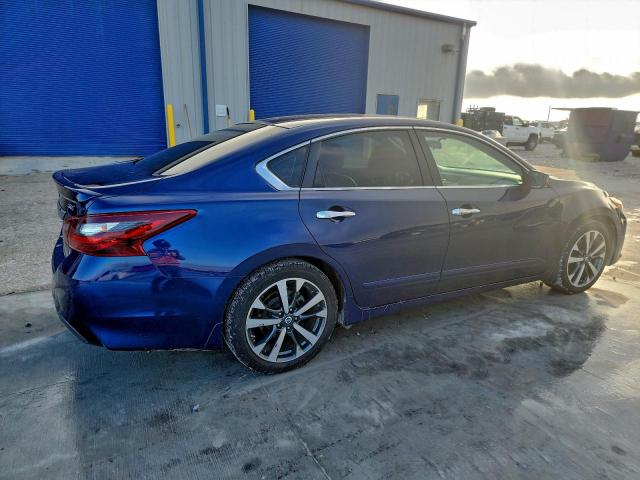 Nissan Altima 2.5 Image 3