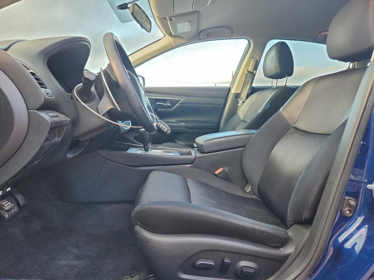 Nissan Altima 2.5 Image 7