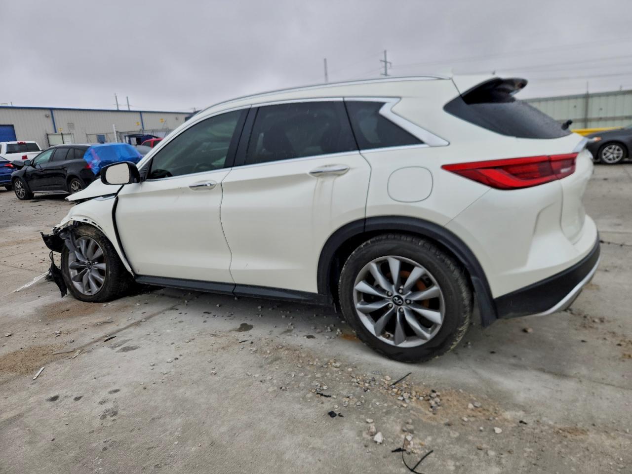 INFINITI Qx Luxe Image 4