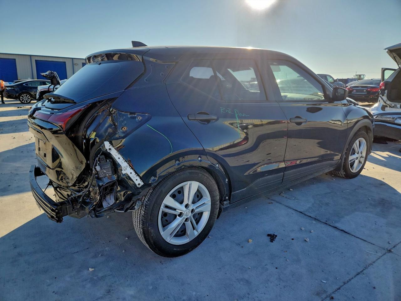 Nissan Kicks S Image 3