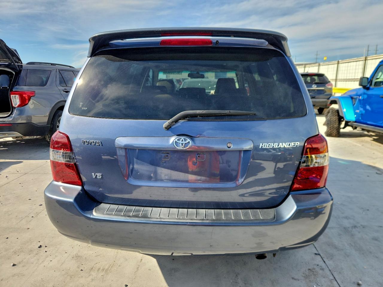 Toyota Highlander Sport Image 7