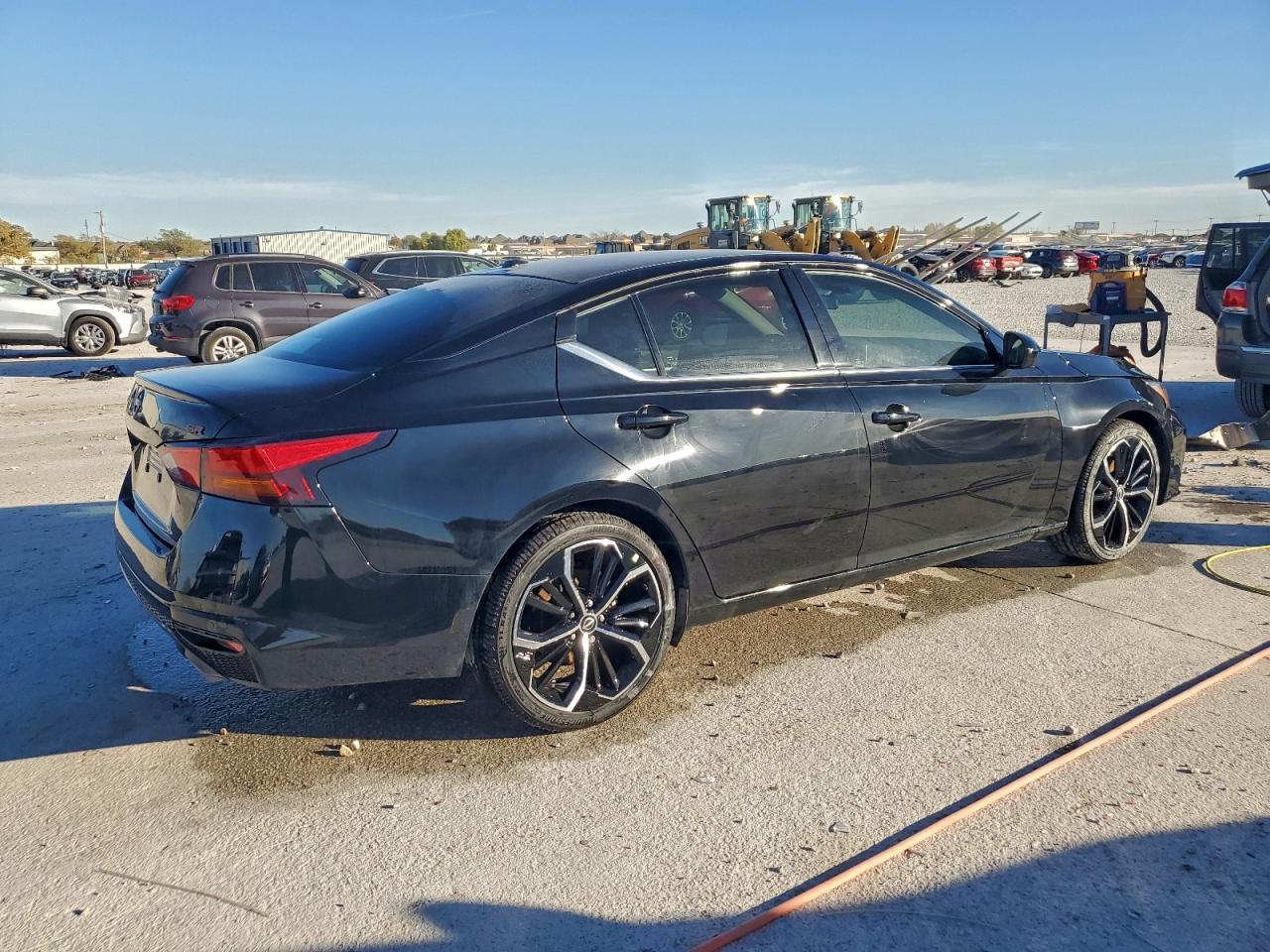 Nissan Altima Sr Image 10