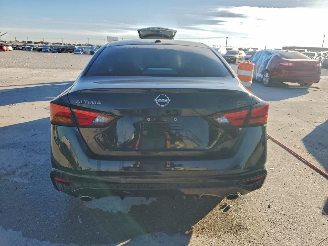 Nissan Altima Sr Image 6