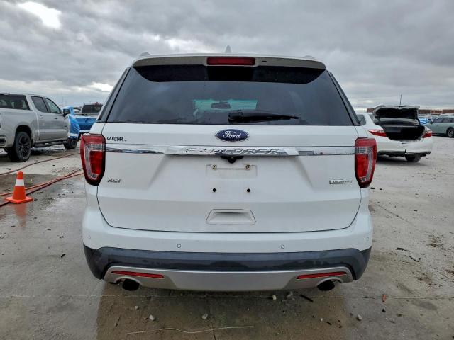 Ford Explorer Xlt Image 2