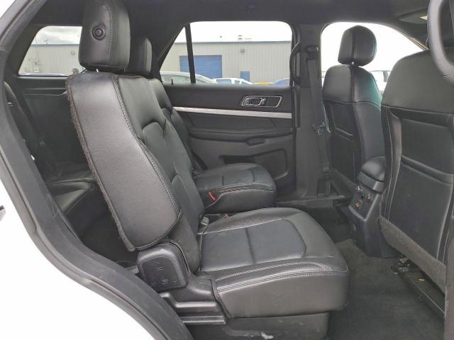Ford Explorer Xlt Image 8