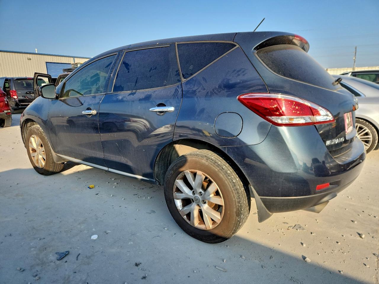 Nissan Murano S Image 12